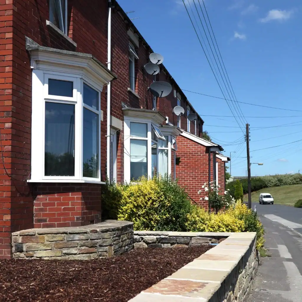 Can a Neighbour Remove Survey Stakes? 3 Min Critical Guide to Avoid Legal Issues 2 Faulkner Party Wall Surveyors Aldershot : Can My Neighbour Remove Survey Skates